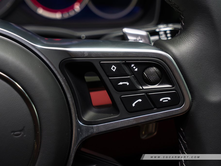 https://i.i-sgcm.com/new_cars/cars/12558/12558_g148