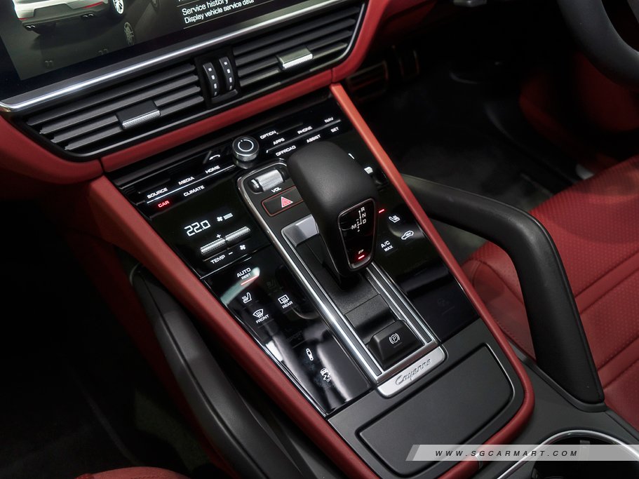 https://i.i-sgcm.com/new_cars/cars/12558/12558_g163