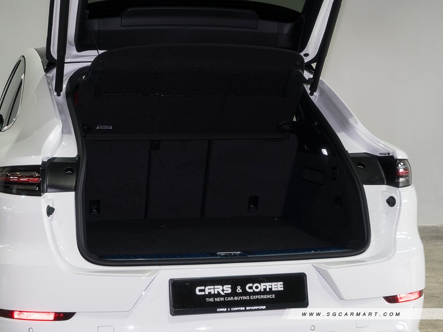 https://i.i-sgcm.com/new_cars/cars/12558/12558_g178
