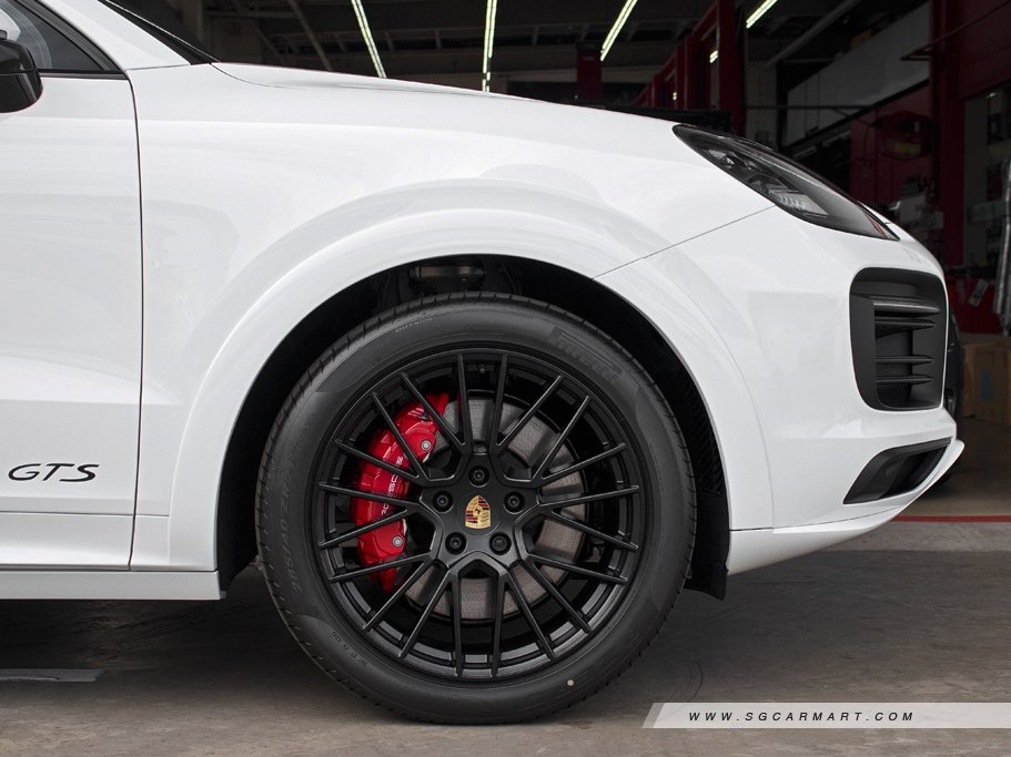 https://i.i-sgcm.com/new_cars/cars/12558/12558_g190