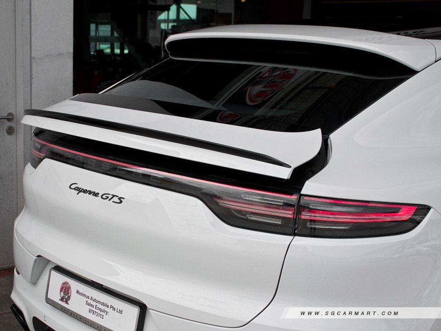 https://i.i-sgcm.com/new_cars/cars/12558/12558_g192