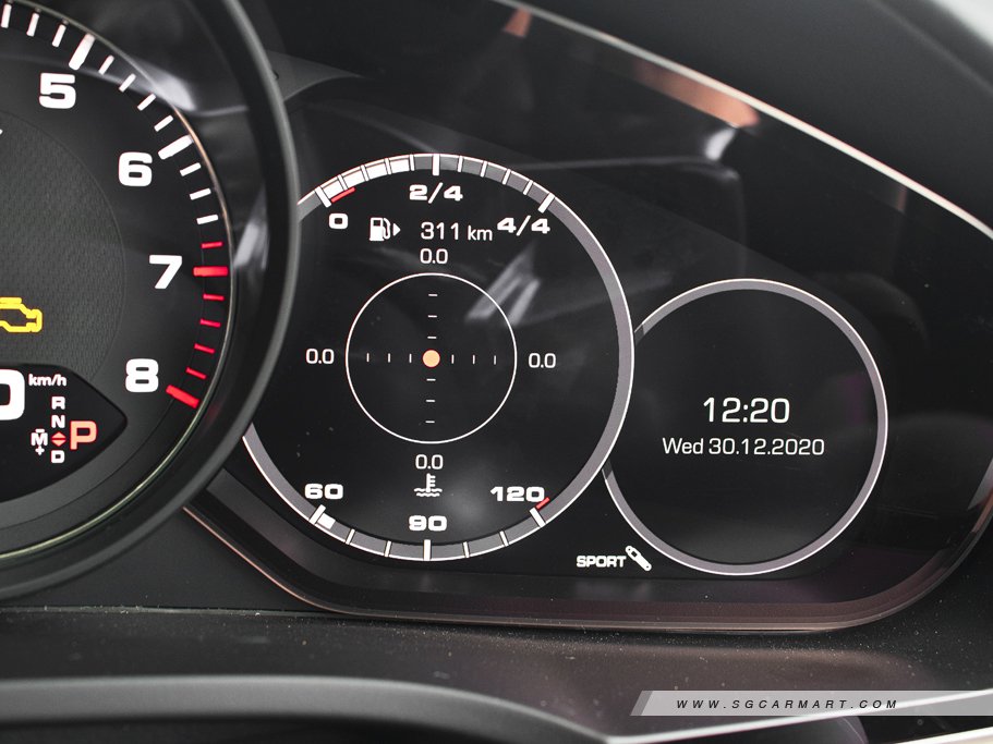 https://i.i-sgcm.com/new_cars/cars/12558/12558_g202