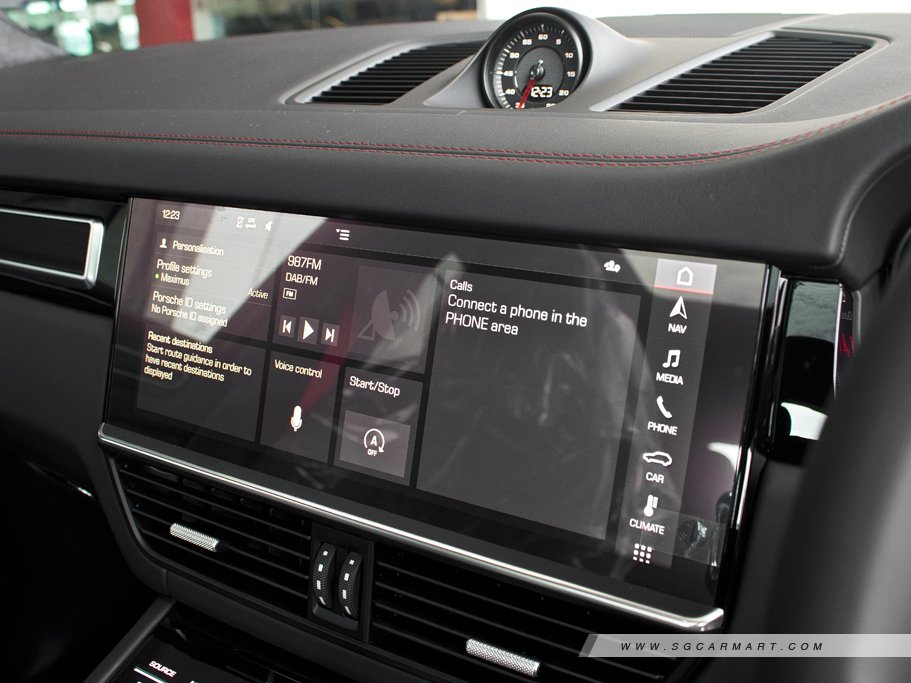 https://i.i-sgcm.com/new_cars/cars/12558/12558_g210