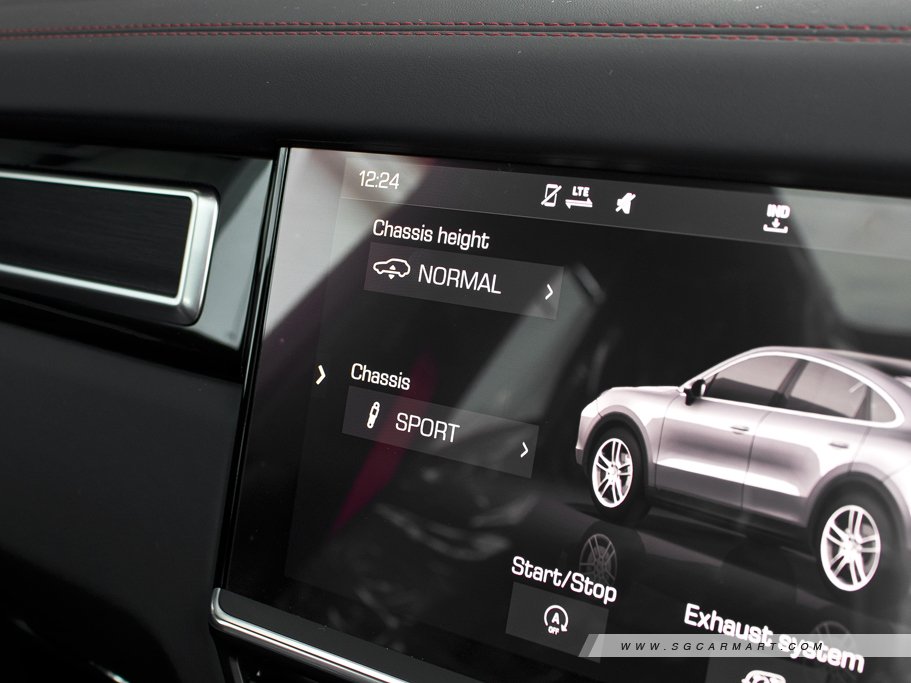 https://i.i-sgcm.com/new_cars/cars/12558/12558_g212