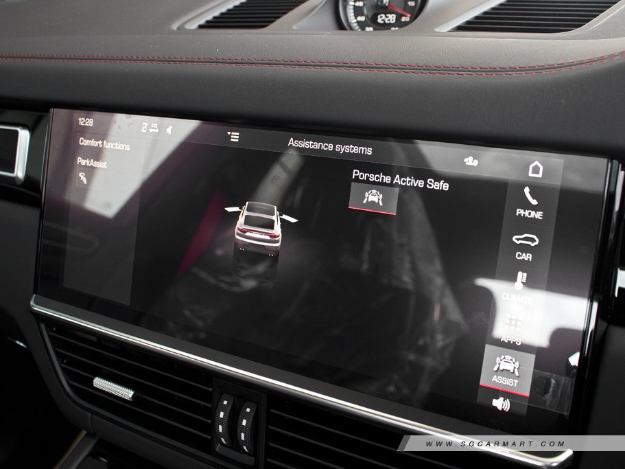 https://i.i-sgcm.com/new_cars/cars/12558/12558_g221