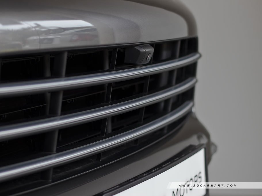 https://i.i-sgcm.com/new_cars/cars/12558/12558_g248