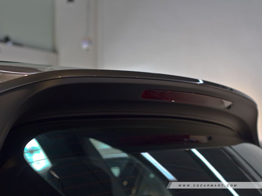 https://i.i-sgcm.com/new_cars/cars/12558/12558_g250