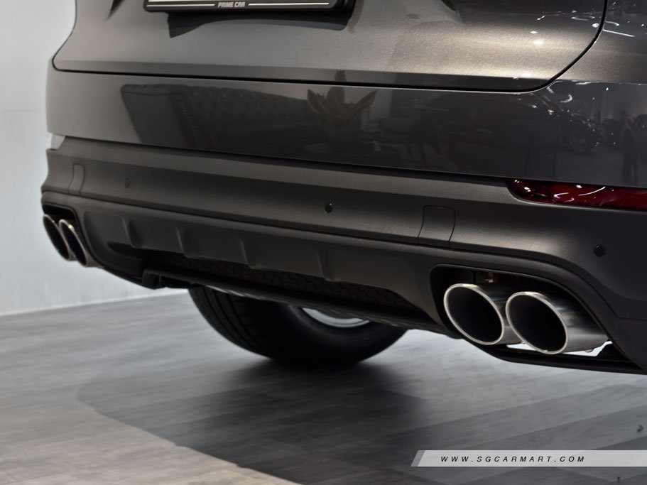 https://i.i-sgcm.com/new_cars/cars/12558/12558_g253