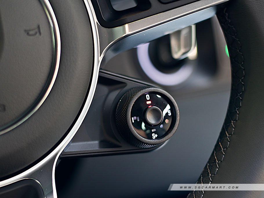 https://i.i-sgcm.com/new_cars/cars/12558/12558_g257