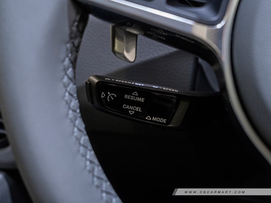 https://i.i-sgcm.com/new_cars/cars/12558/12558_g25