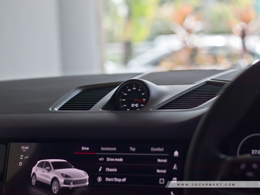 https://i.i-sgcm.com/new_cars/cars/12558/12558_g263