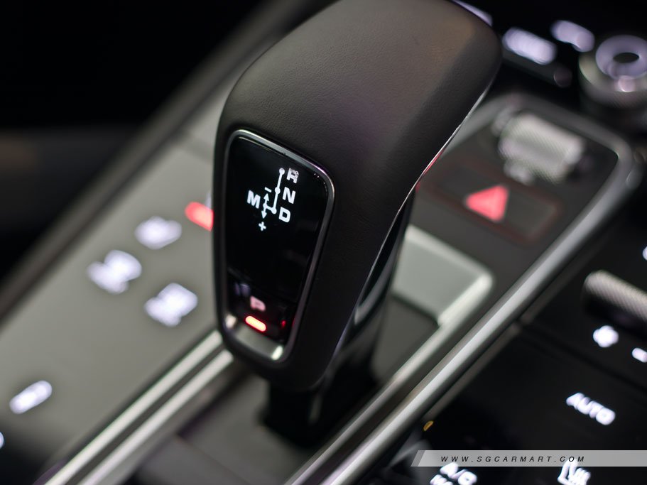 https://i.i-sgcm.com/new_cars/cars/12558/12558_g267