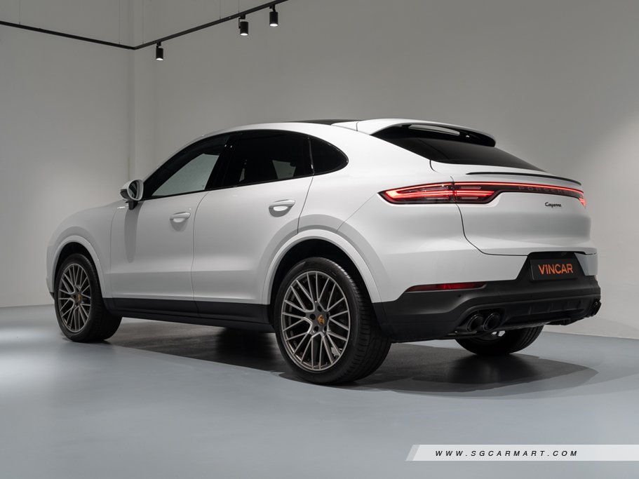 https://i.i-sgcm.com/new_cars/cars/12558/12558_g284
