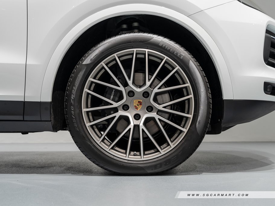 https://i.i-sgcm.com/new_cars/cars/12558/12558_g289