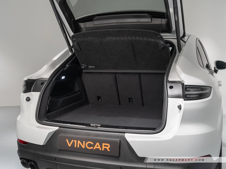 https://i.i-sgcm.com/new_cars/cars/12558/12558_g303