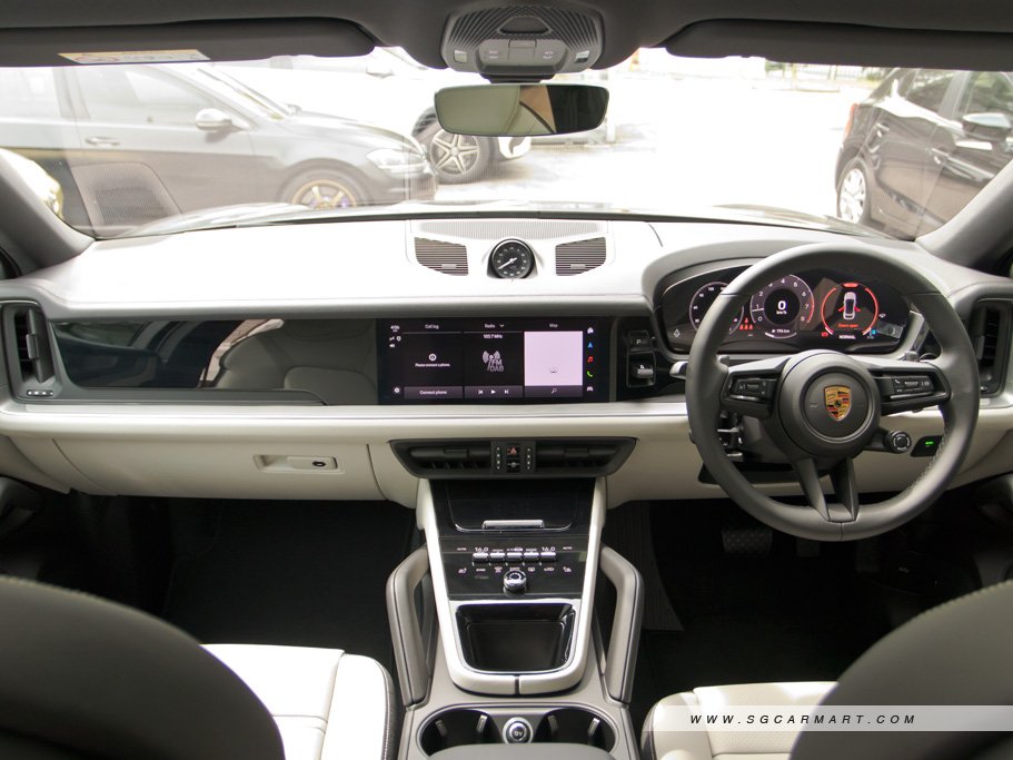 https://i.i-sgcm.com/new_cars/cars/12558/12558_g333