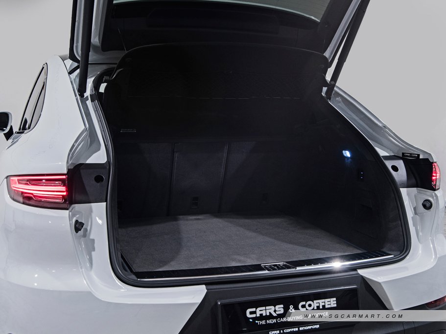 https://i.i-sgcm.com/new_cars/cars/12558/12558_g38
