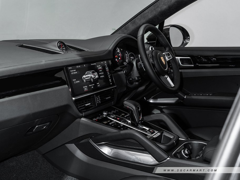 https://i.i-sgcm.com/new_cars/cars/12558/12558_g75