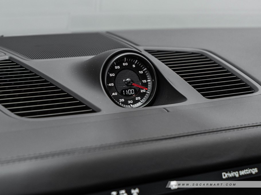 https://i.i-sgcm.com/new_cars/cars/12558/12558_g85