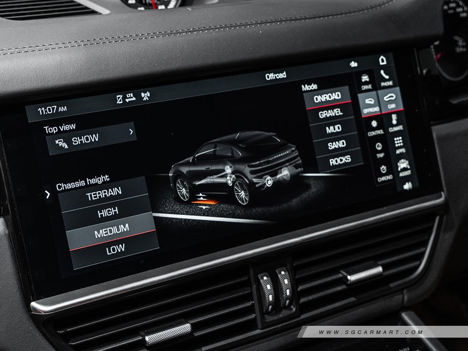 https://i.i-sgcm.com/new_cars/cars/12558/12558_g92