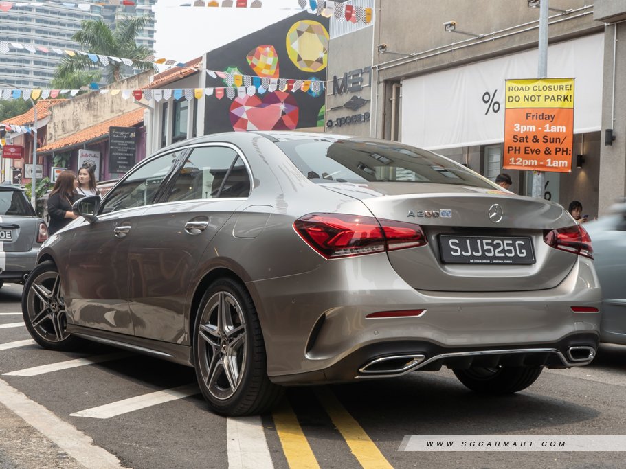 https://i.i-sgcm.com/new_cars/cars/12561/12561_g18