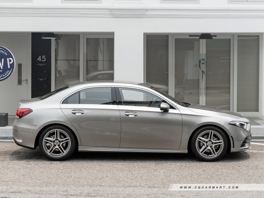 https://i.i-sgcm.com/new_cars/cars/12561/12561_g21