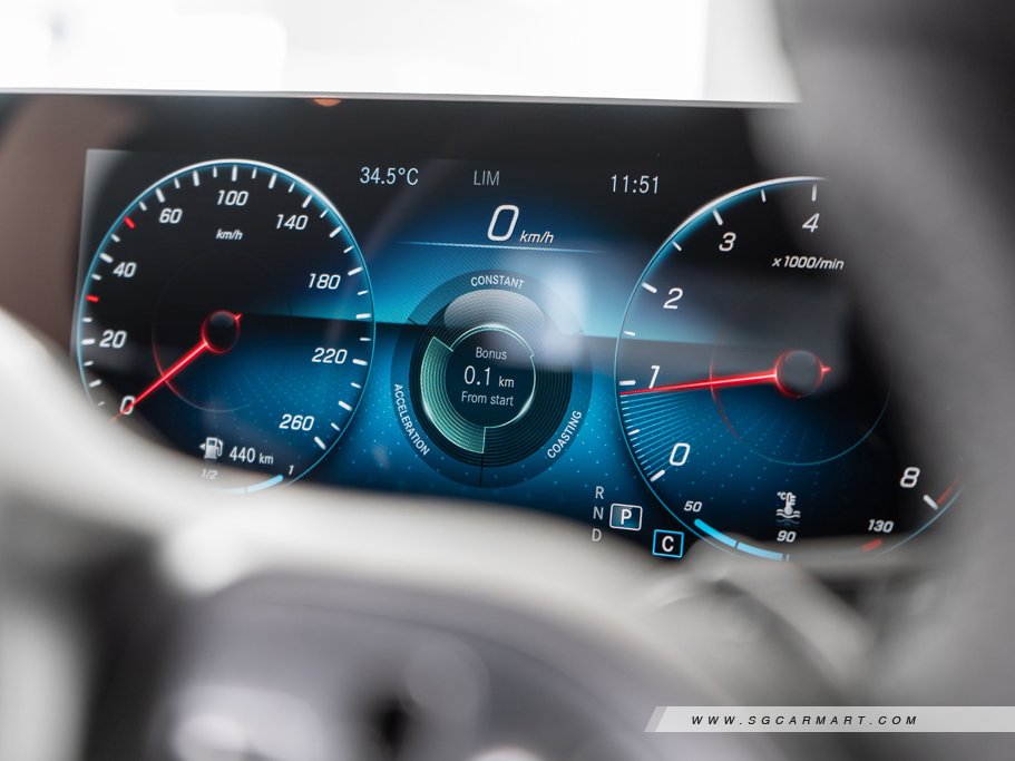 https://i.i-sgcm.com/new_cars/cars/12561/12561_g31