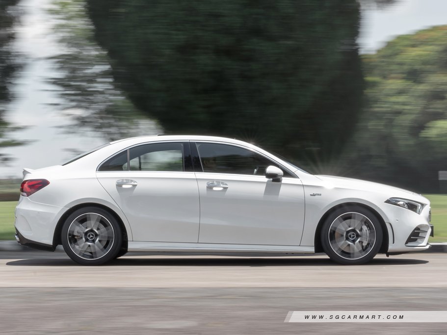 https://i.i-sgcm.com/new_cars/cars/12561/12561_g52