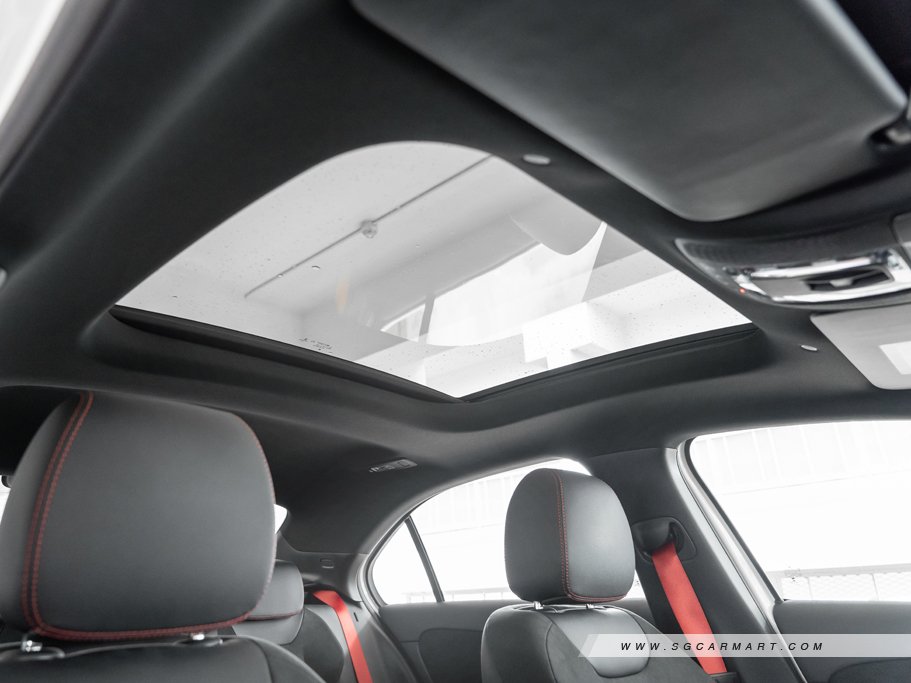 https://i.i-sgcm.com/new_cars/cars/12561/12561_g64
