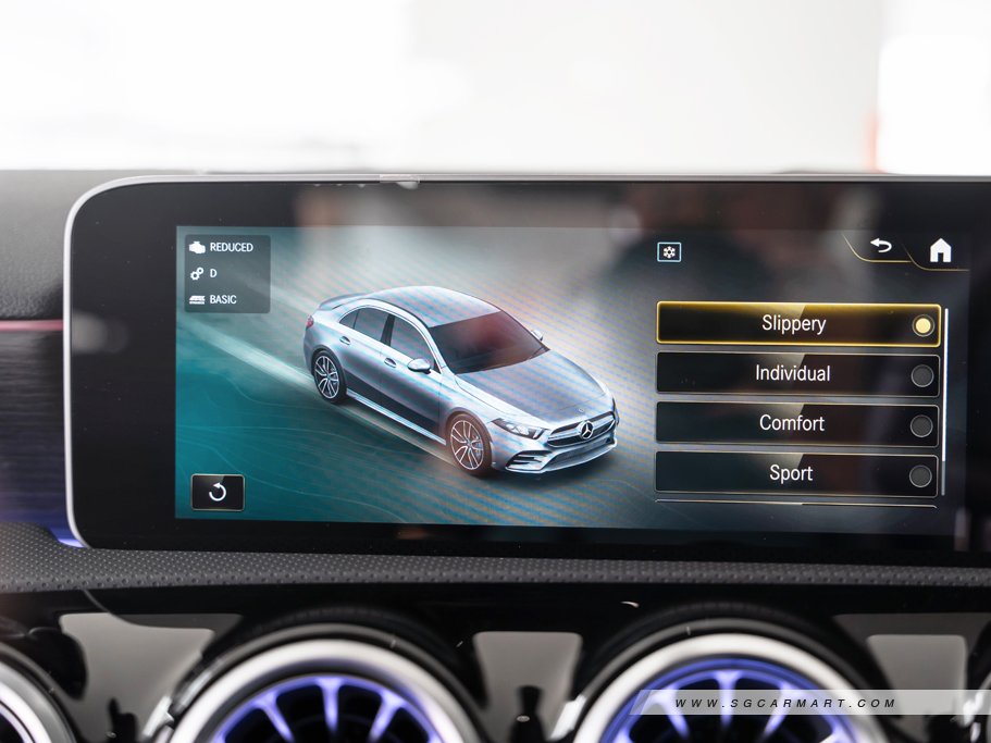 https://i.i-sgcm.com/new_cars/cars/12561/12561_g77
