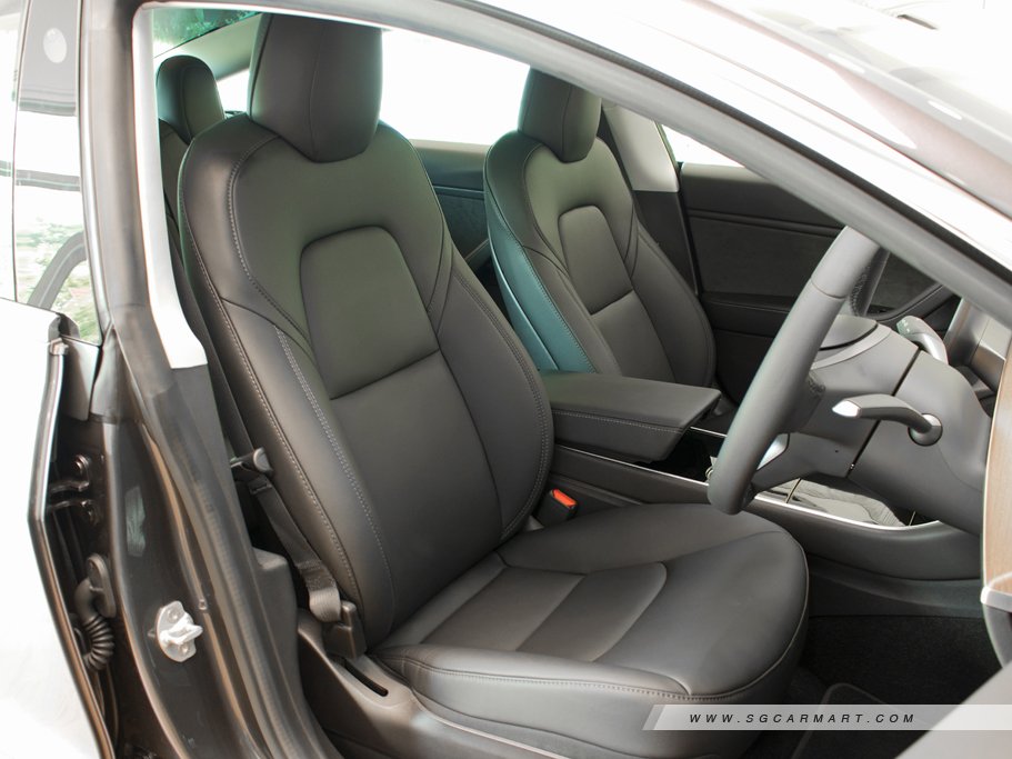 https://i.i-sgcm.com/new_cars/cars/12565/12565_g18