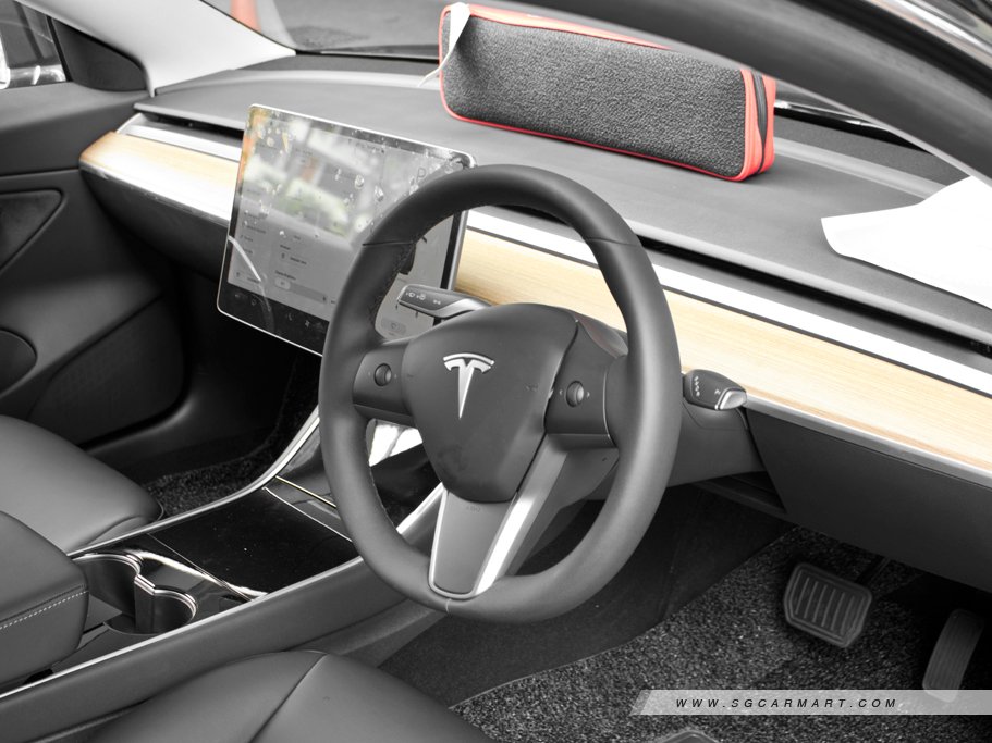 https://i.i-sgcm.com/new_cars/cars/12565/12565_g51