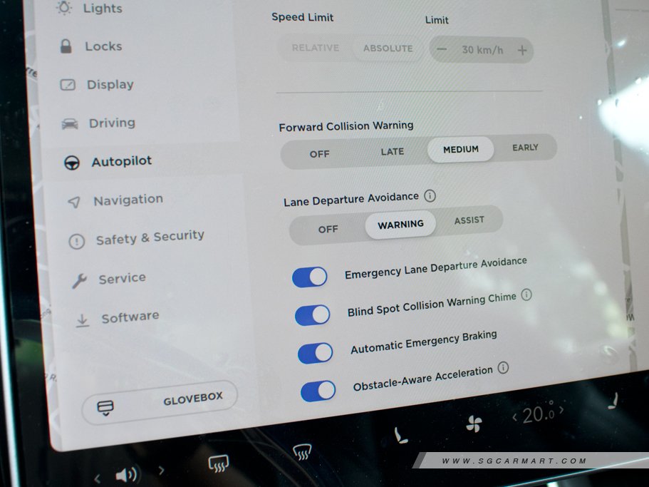 https://i.i-sgcm.com/new_cars/cars/12565/12565_g56