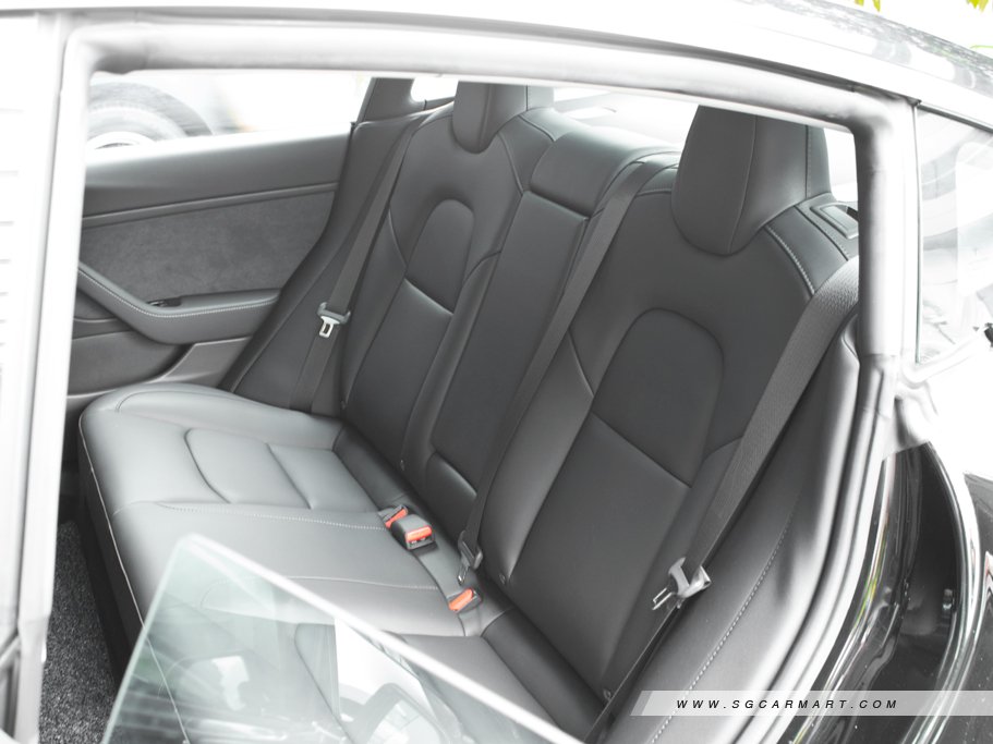 https://i.i-sgcm.com/new_cars/cars/12565/12565_g61