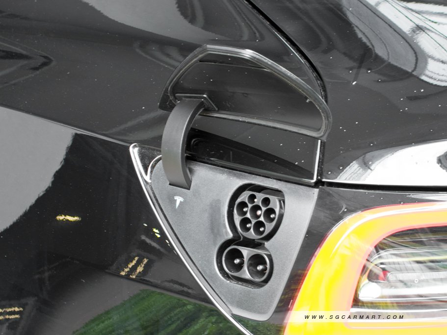 https://i.i-sgcm.com/new_cars/cars/12565/12565_g65