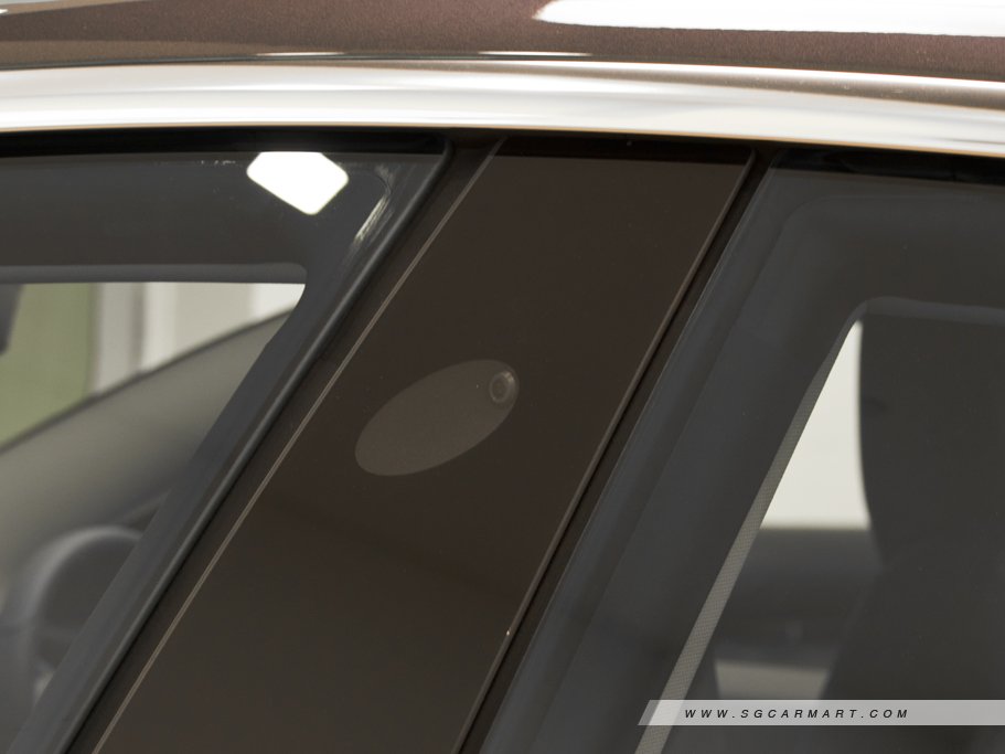 https://i.i-sgcm.com/new_cars/cars/12565/12565_g7