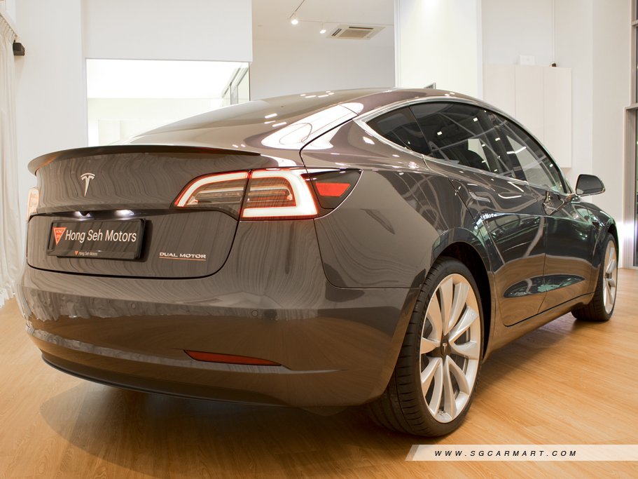 https://i.i-sgcm.com/new_cars/cars/12565/12565_g9