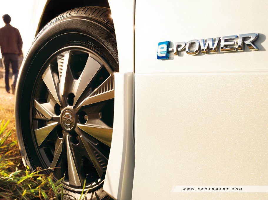 https://i.i-sgcm.com/new_cars/cars/12568/12568_g10