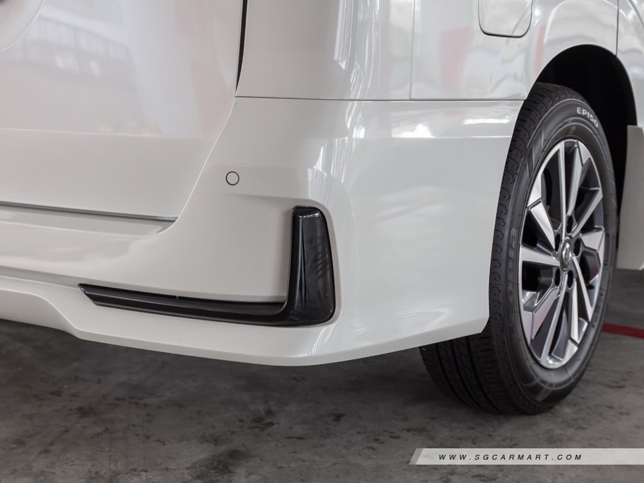 https://i.i-sgcm.com/new_cars/cars/12568/12568_g29