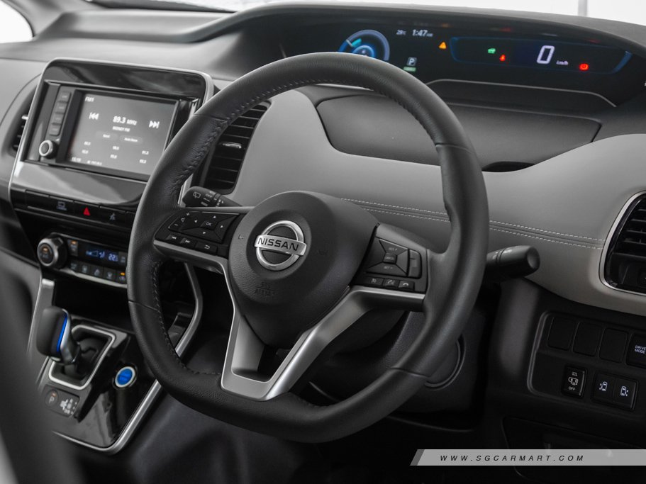 https://i.i-sgcm.com/new_cars/cars/12568/12568_g33