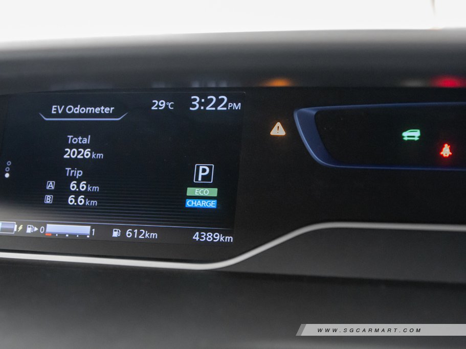 https://i.i-sgcm.com/new_cars/cars/12568/12568_g42