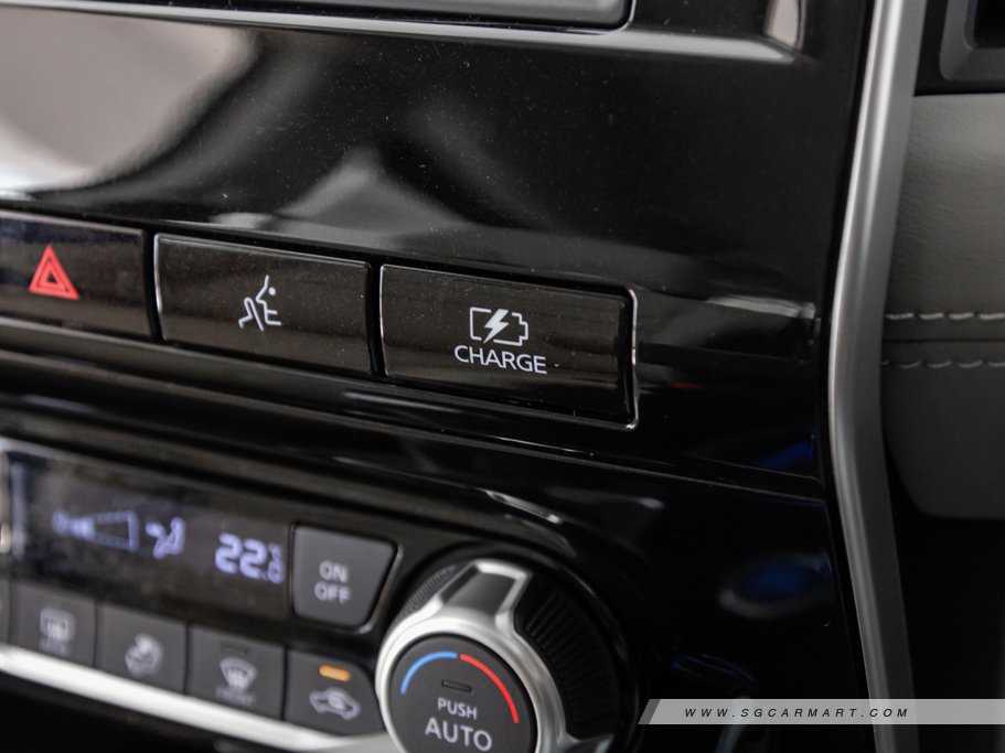 https://i.i-sgcm.com/new_cars/cars/12568/12568_g54