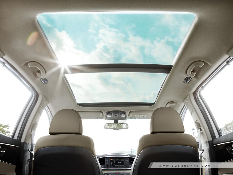 https://i.i-sgcm.com/new_cars/cars/12586/12586_g19