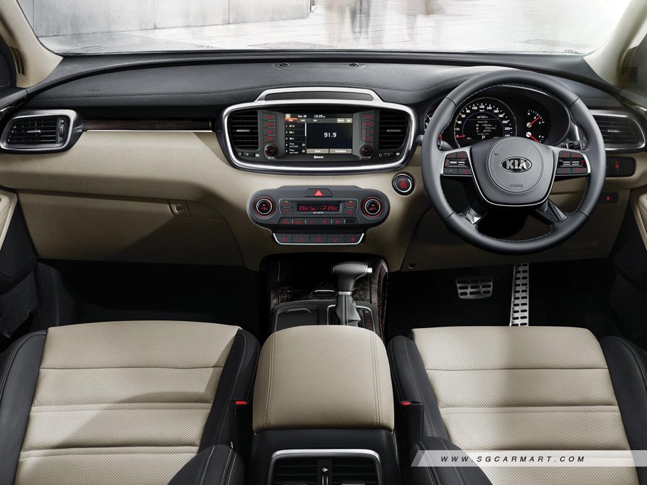 https://i.i-sgcm.com/new_cars/cars/12586/12586_g20