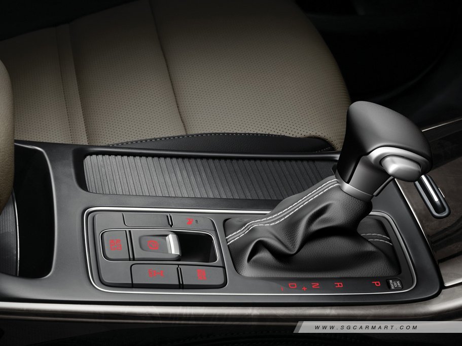 https://i.i-sgcm.com/new_cars/cars/12586/12586_g26