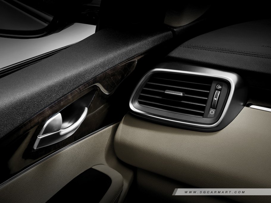 https://i.i-sgcm.com/new_cars/cars/12586/12586_g28