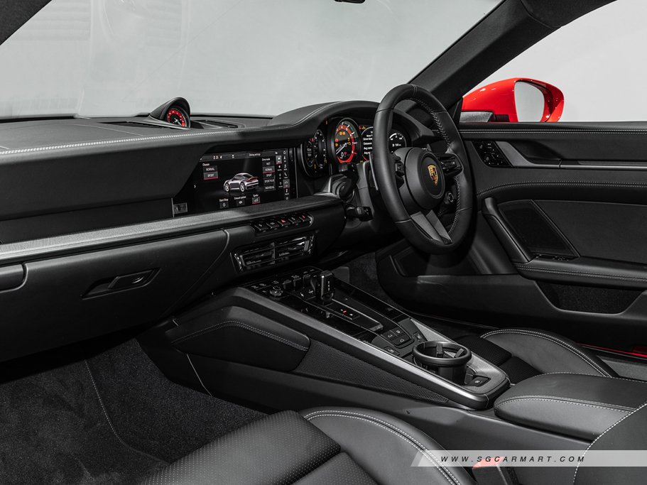 https://i.i-sgcm.com/new_cars/cars/12587/12587_g204