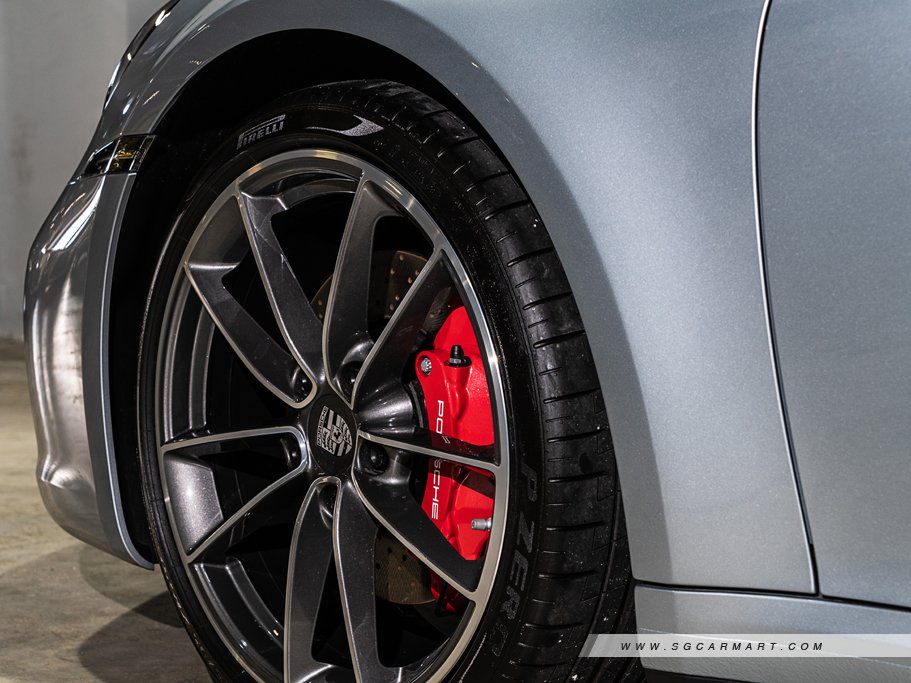 https://i.i-sgcm.com/new_cars/cars/12587/12587_g320