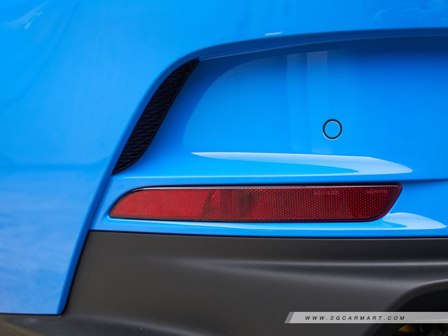 https://i.i-sgcm.com/new_cars/cars/12587/12587_g489