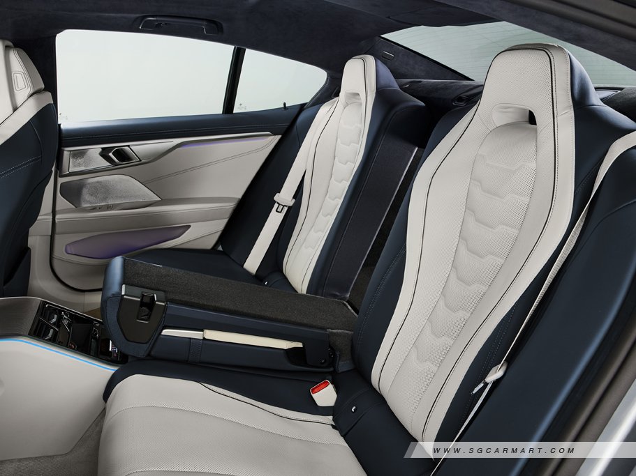 https://i.i-sgcm.com/new_cars/cars/12588/12588_g37